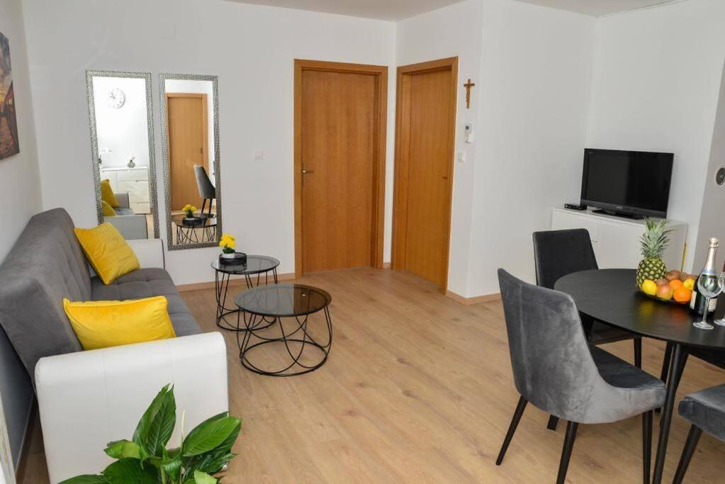 Apartment Longin Zadar Exterior foto