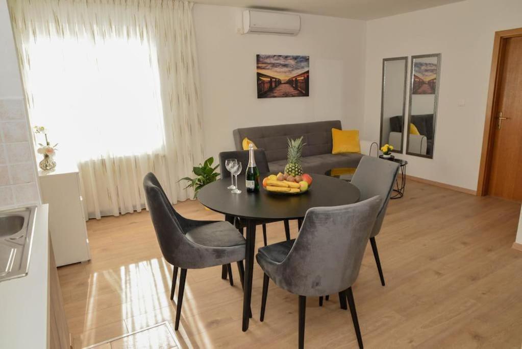 Apartment Longin Zadar Exterior foto