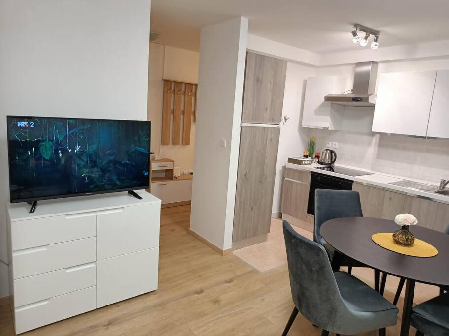 Apartment Longin Zadar Exterior foto
